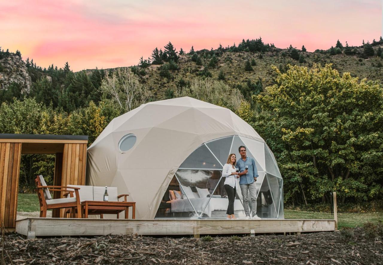 Hotel Cross Hill Glamping Lake Hāwea Esterno foto